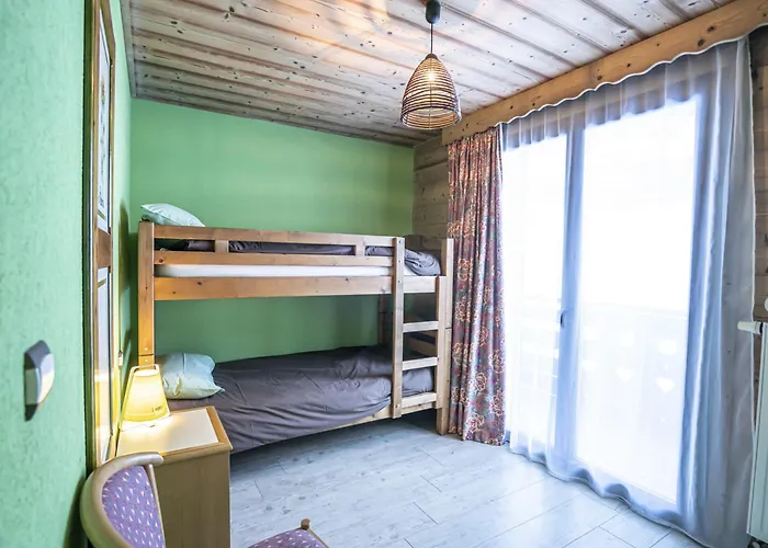 A 6 Chambres, 12 Pers. - Fr-1-676-3